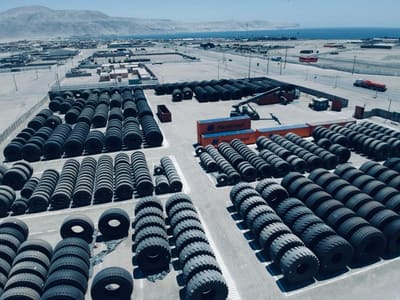 Centro de distribución Michelin: logística internacional en Mejillones.